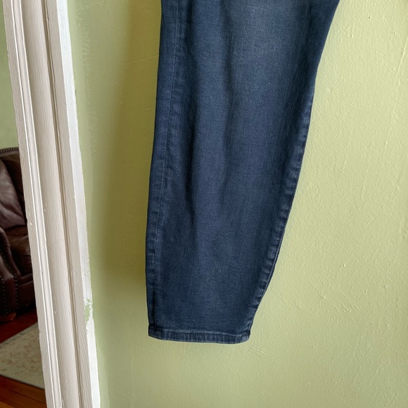 GAP Denim - High Rise Universal Legging Jeans - Picture 4 of 8